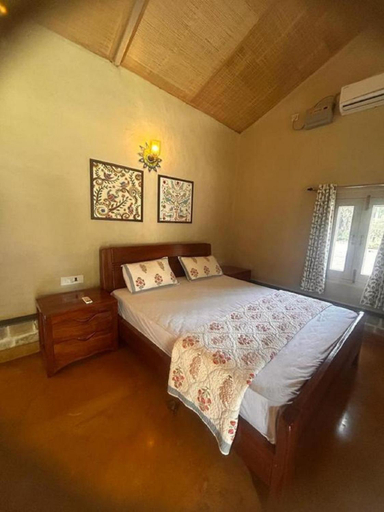 Bedroom, Book Rooms & Villa- Bairagarh Living Farm Stay, Shivpuri