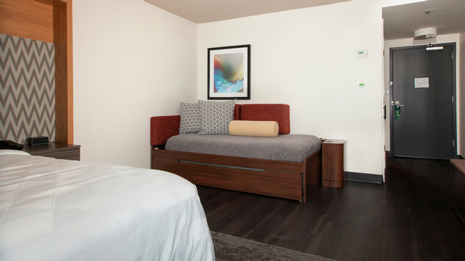 Bedroom 14