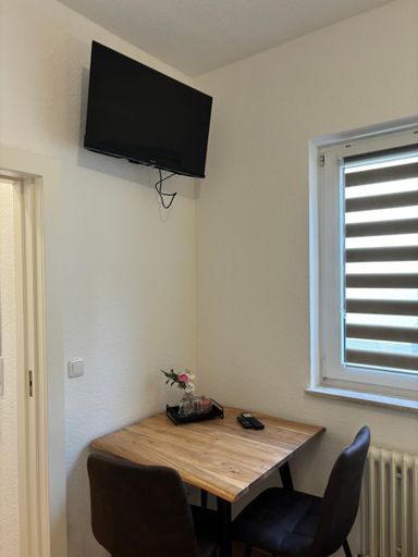 Dining Room 4, Anna's Apartment 4 Personen, Wiesbaden