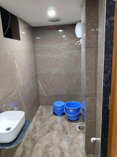 Bathroom 4, Hotel just inn, Ahmadabad