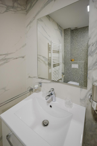 Bathroom 4, Niro Residence, Gura Humorului