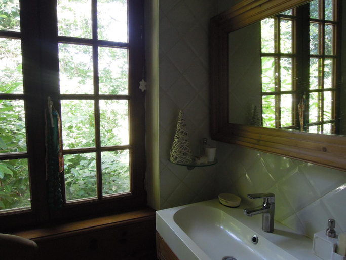 Bathroom, LA MAISON DE LALETTE - B&B et Workshop Photo durant la belle saison -, Seine-Maritime