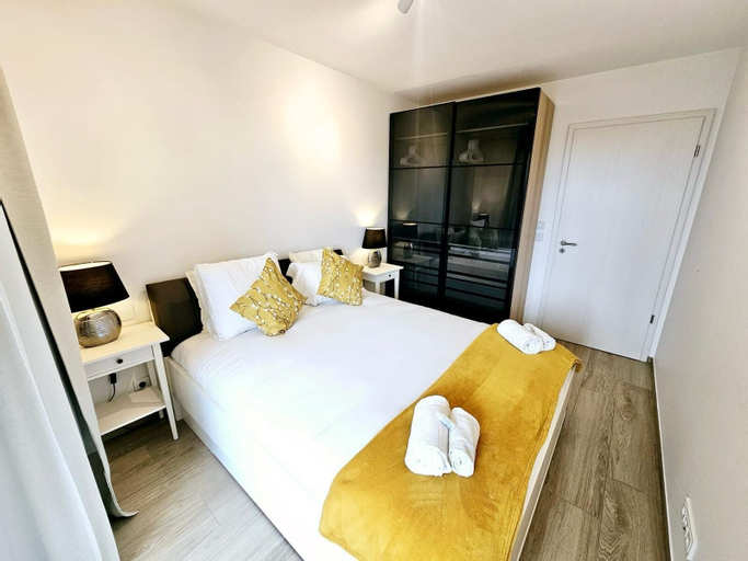 Serene 2 bedroom flat with terrace, Luxembourg
