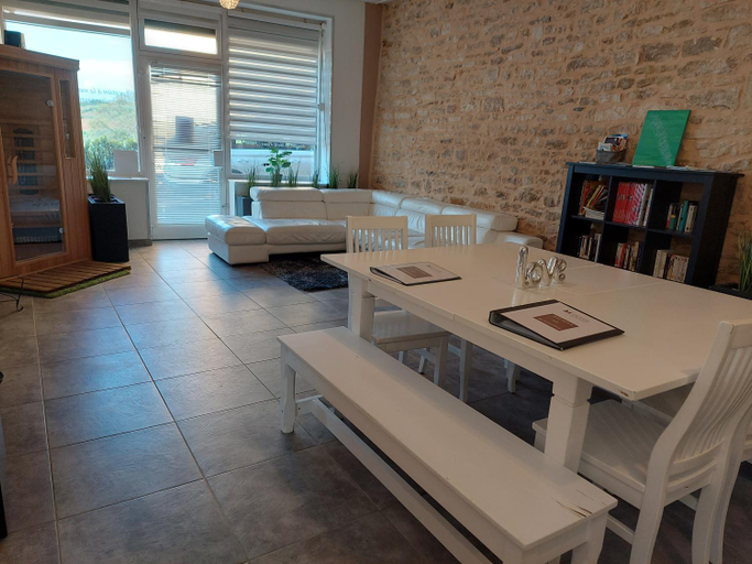 Others 4, Appartement Jarnioux - Les Meubles des Pierres Dorees, Rhône