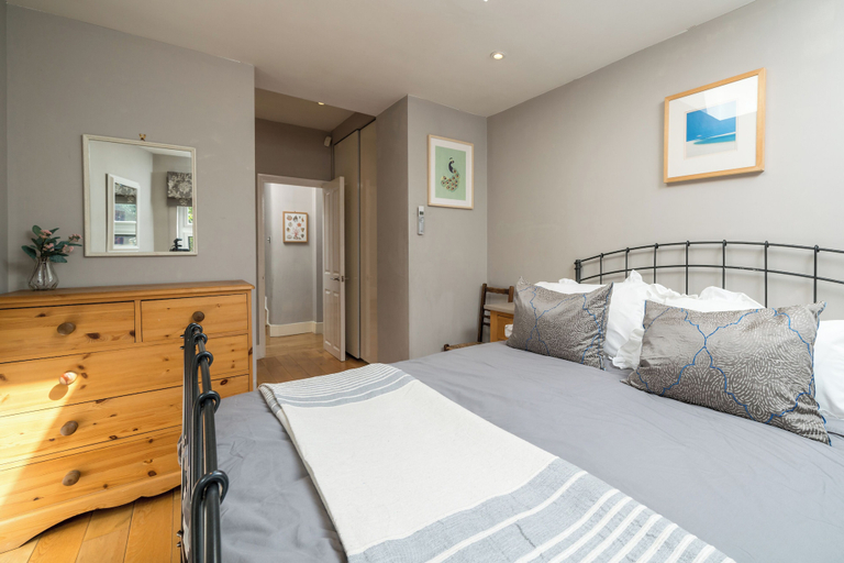 Bedroom 2, 2Bedroom flat with garden in Battersea, London