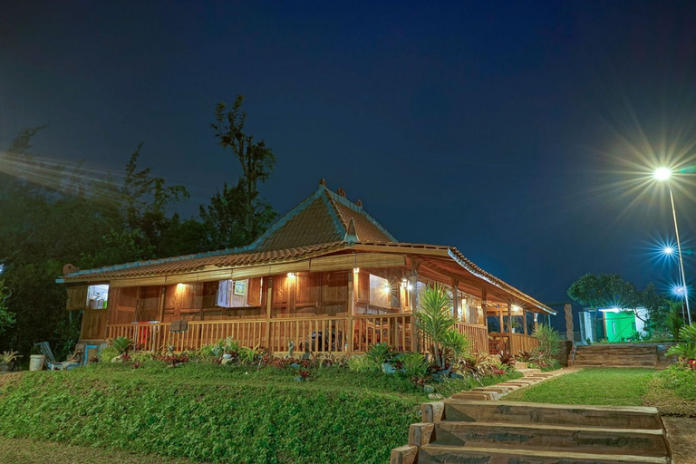 Rumah Kayu Metro 2, Malang