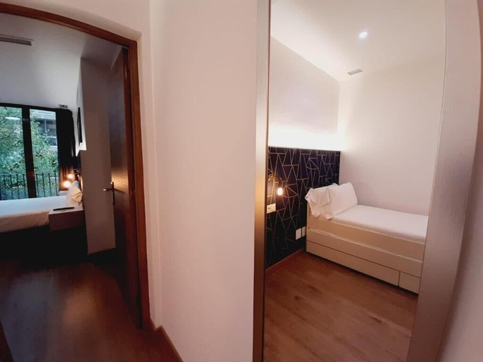 Bedroom 3, Hostal Laia by gaiarooms, Barcelona
