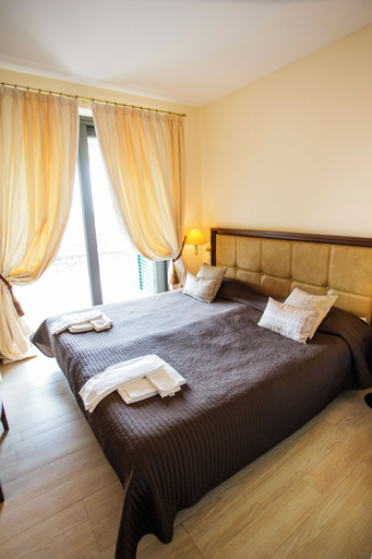 Bedroom 4, Mira-mare Apartments & Suites, La Spezia