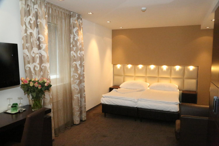 Bedroom 8
