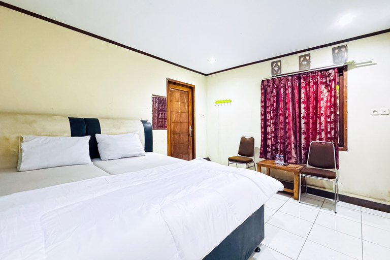 Wisma 24 at Hankam Puncak RedPartner Room Type - Deluxe Room