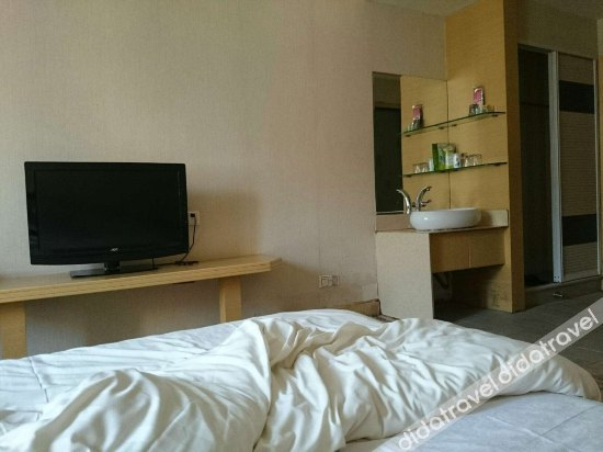 Others 2, Maple Leaf Hotel, Changsha