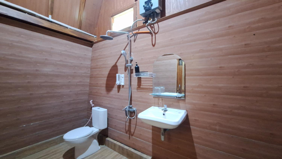 Bathroom 17