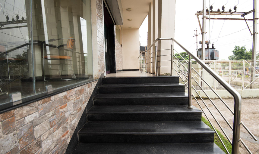 Public Area 3, Treebo King'S Court Chandrasekharpur, Cuttack