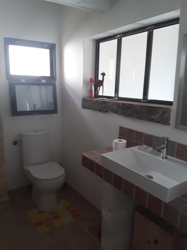 Bathroom, 299 Bigaroux, Gironde