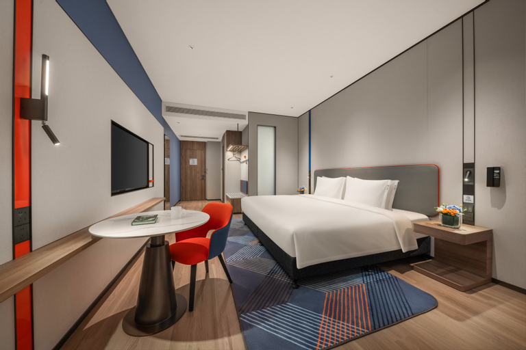 Bedroom 13