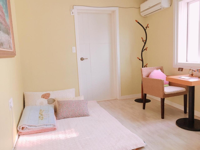 Bedroom 2, Hago Guest House, Tongyeong