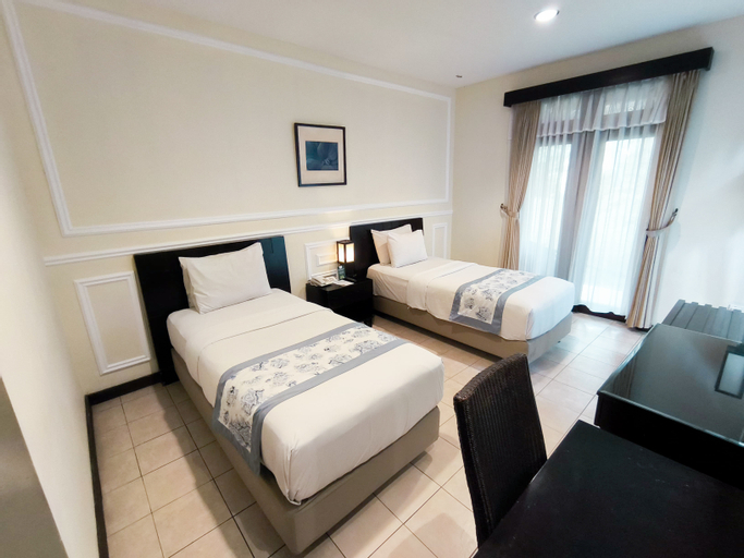 Bedroom 13