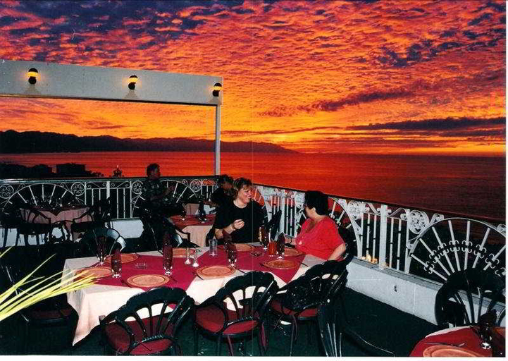 Food & Drinks 3, Suites la Siesta , Puerto Vallarta