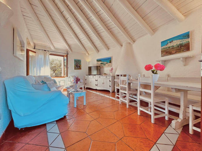 Bedroom 2, Sea View Three-Bedroom House 50m from the Beach, Olbia-Tempio