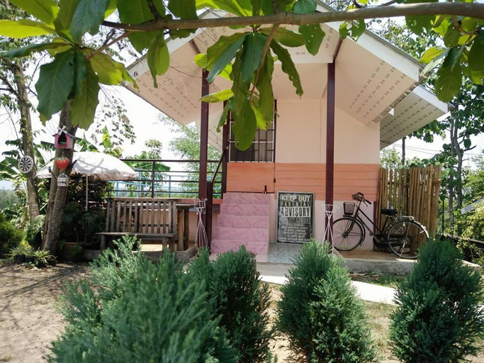 Exterior 2