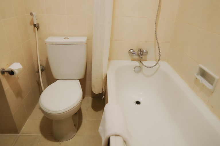 Bathroom 8