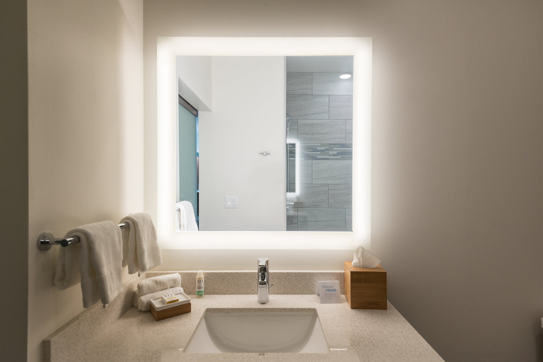 Bathroom 15