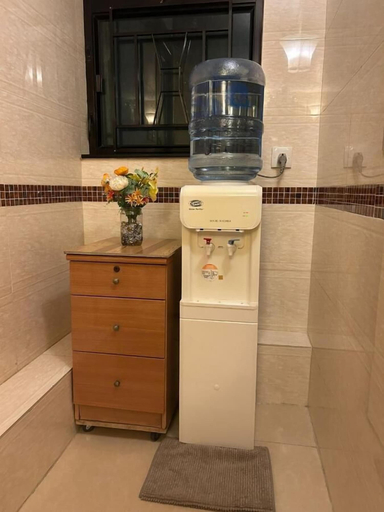 Others 4, New World Guest House, Kowloon
