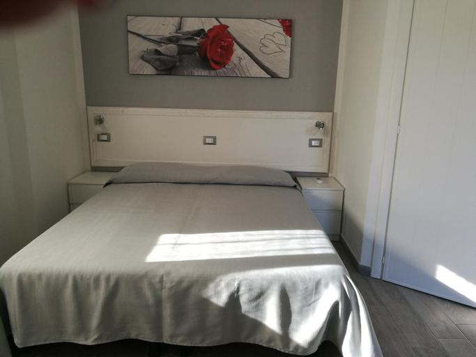 Bedroom 3, IRON GATE MARINA3B, La Spezia