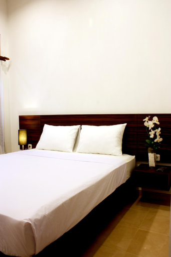 Bedroom 12