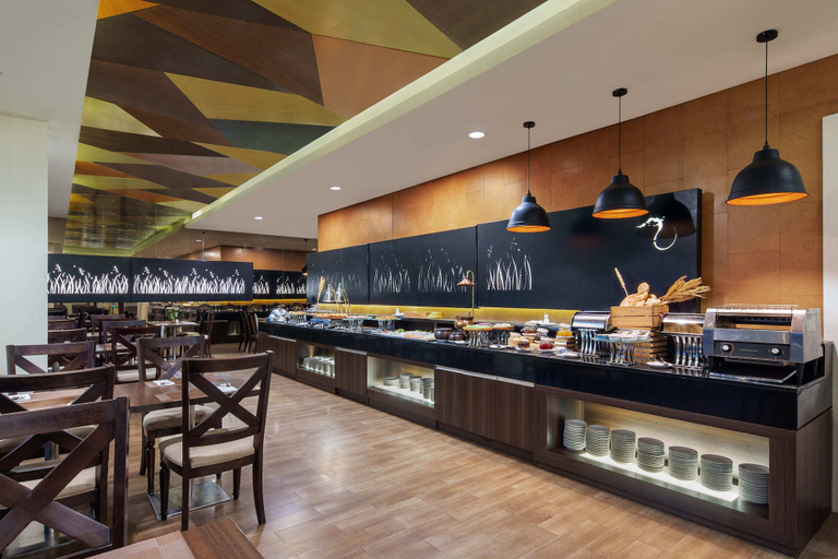 Food & Drinks 4, Hotel Santika BSD City, South Tangerang