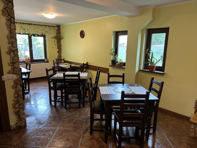 Others 5, Casa Adelmar, Tulcea