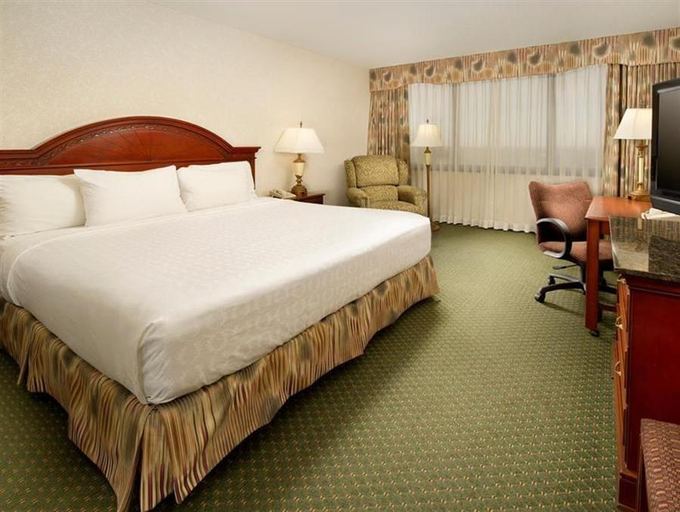 Bedroom 2, Drury Plaza Hotel St. Louis Creve Coeur, Saint Louis