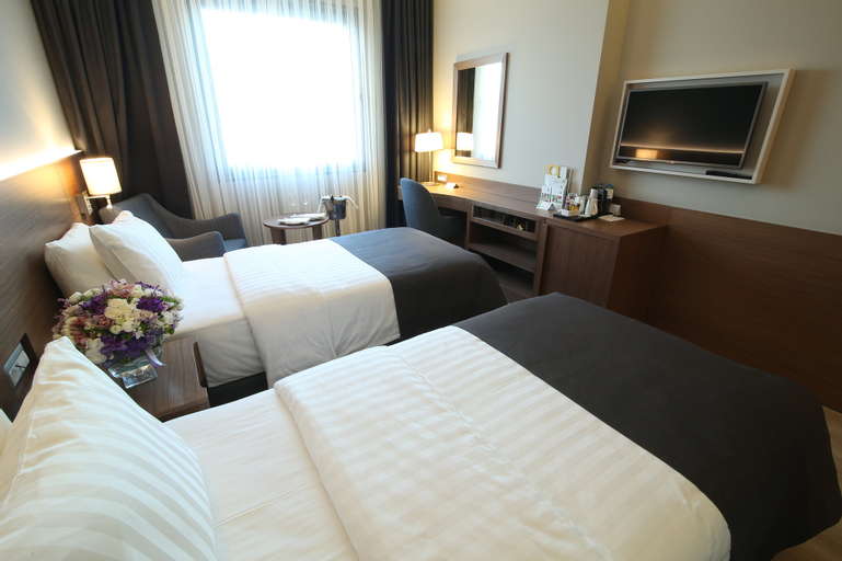 Holiday Inn BURSA - CITY CENTRE - Tap to explore photos