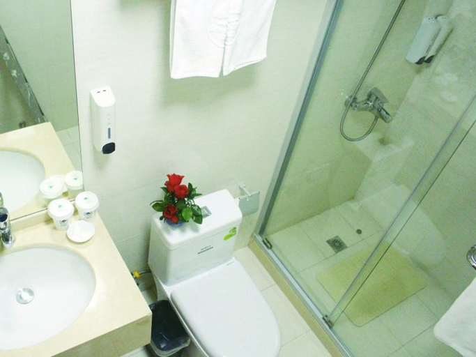 Bathroom 4, GreenTree Shell Hotel (Shanghai Zhuanqiao Metro Station), Shanghai