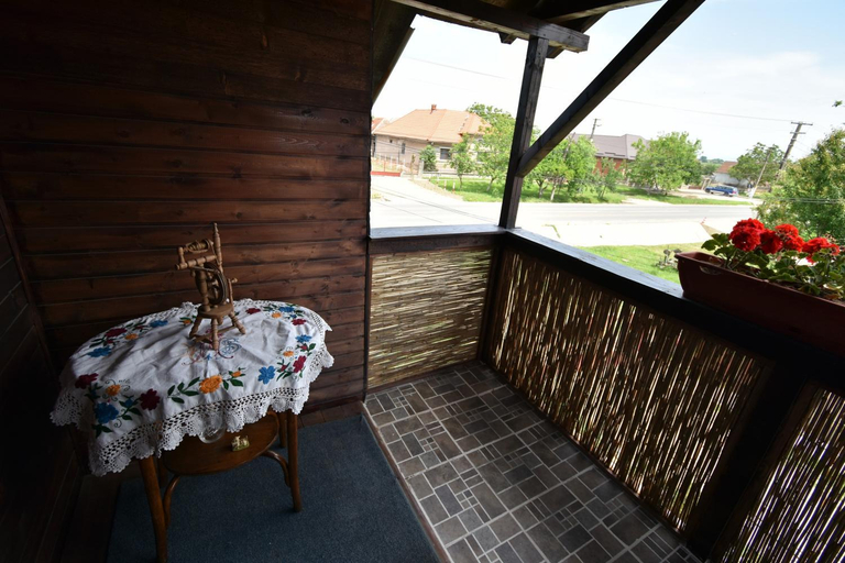 Others 5, Casa Traditionala Ardeleana, Ardud