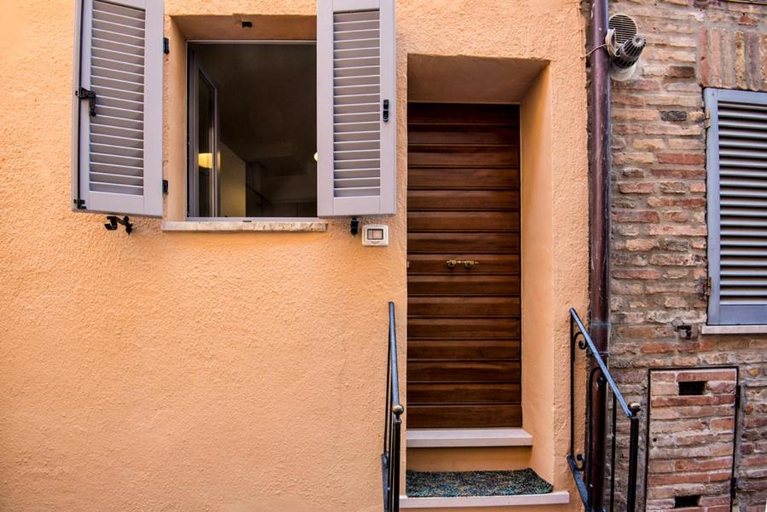 Others 5, Casa Nella, Pesaro E Urbino