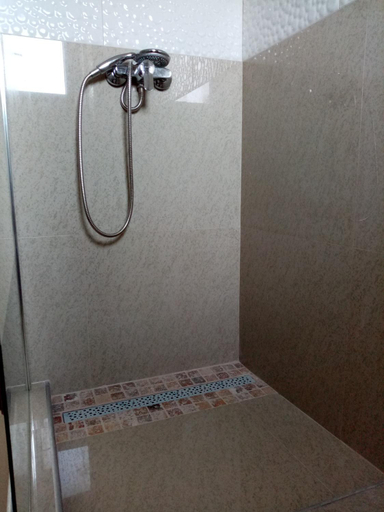 Bathroom 2, ROMSIL GUESTHOUSE, Costinesti