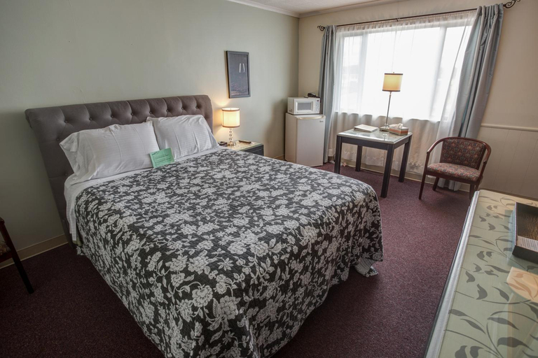 Skaneateles Inn on 20, Cayuga