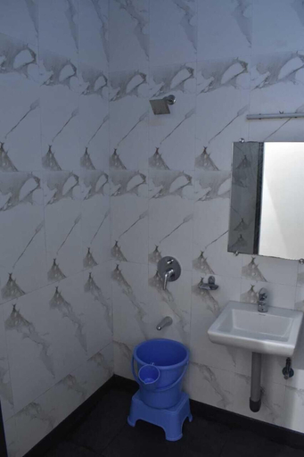 Bathroom 3, Nature Nest Valley Resort, Satara