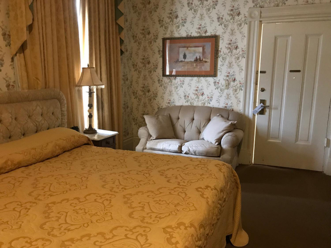 Bedroom 22