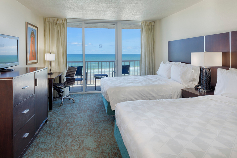 Holiday Inn Resort DAYTONA BEACH OCEANFRONT Room Type - 2 Queen Premium Oceanfront