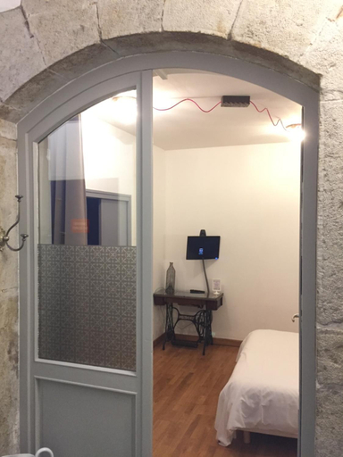 Bedroom 2, Hotel Le Boulevardier, Rhône