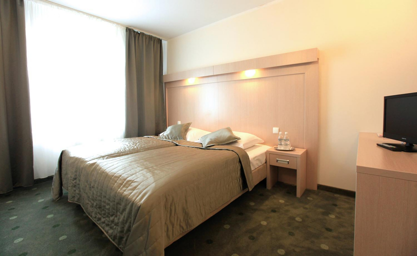 Bedroom 2, Hotel Cieplice MEDI & SPA, Jelenia Góra City