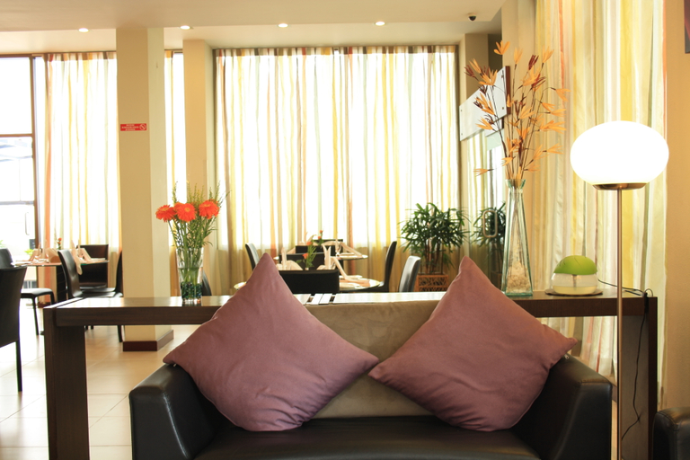 Public Area 2, 37 The Crescent, Race Course, Bangalore, Bangalore