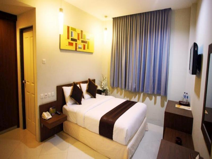 Bedroom 4, Mataram Square Hotel, Lombok