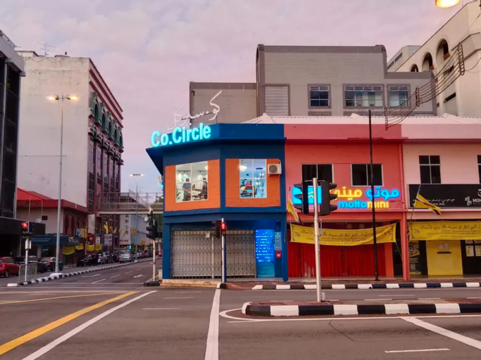 Co.Living Hostel Bandar, Kianggeh