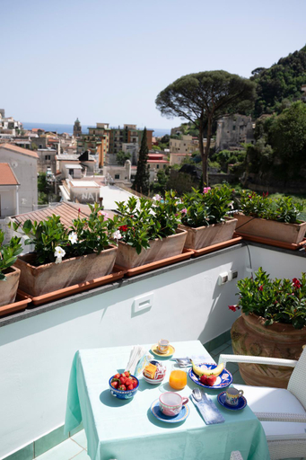 Others 4, Valle d'Amalfi Suites, Salerno