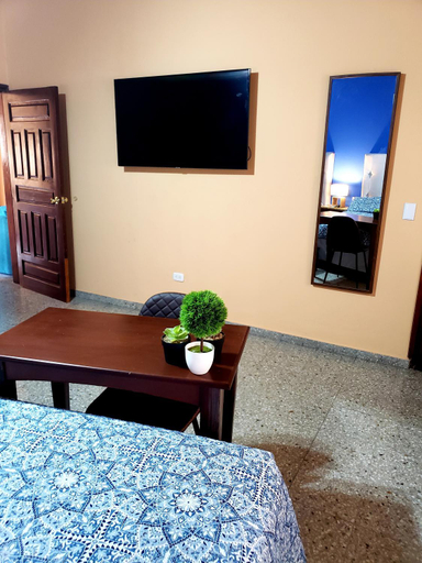 Bedroom 2, Hotel Portal los Castanos, Distrito Central