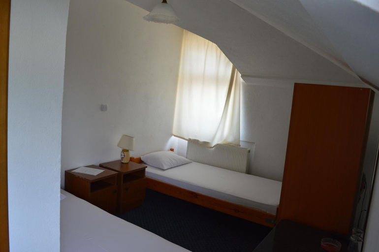 Others 3, Motel Signal, Banja Luka