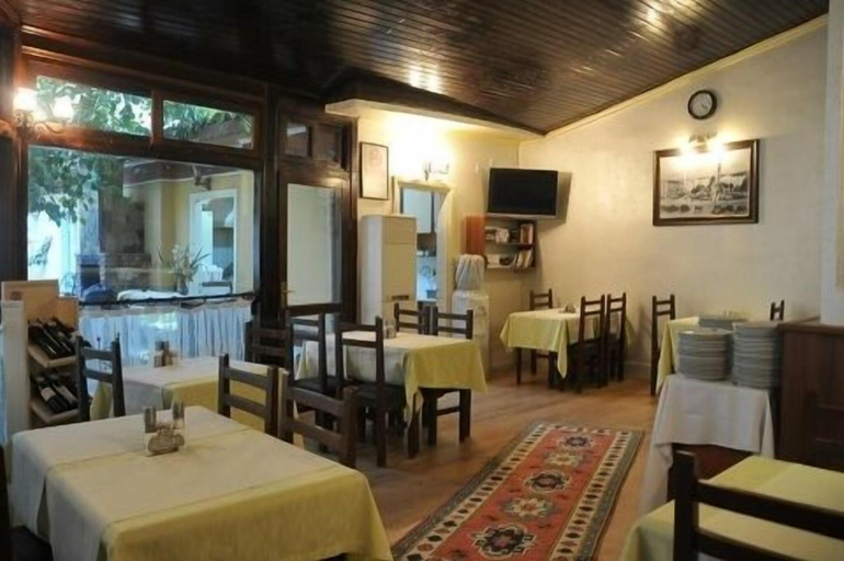 Food & Drinks 5, Antikhan Hotel, Konak